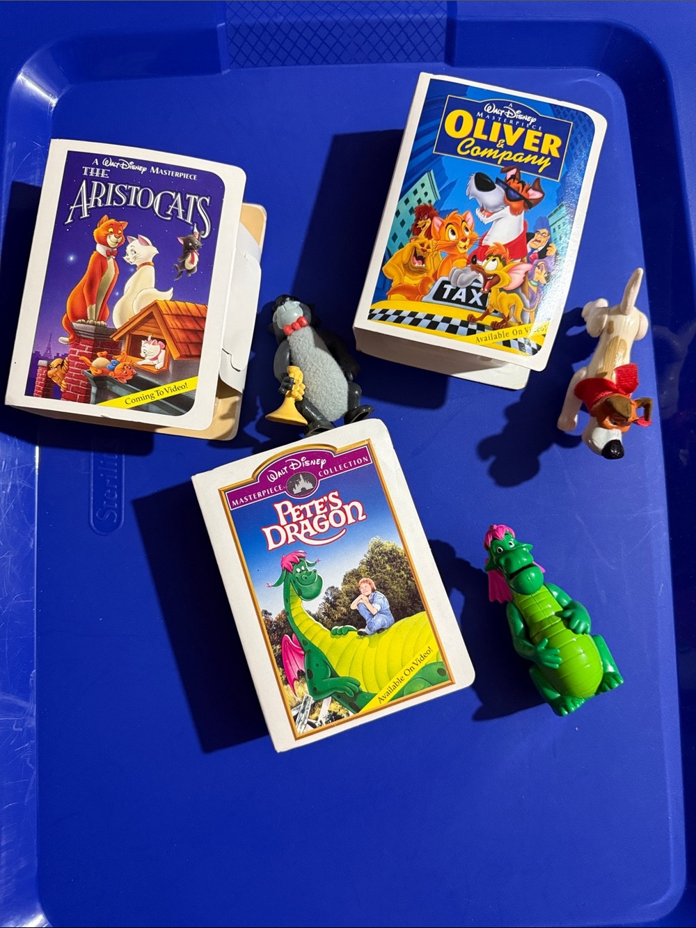 Disney Pete's Dragon mini VHS McDonalds Dragon Figure Oliver & Co & Aristocats